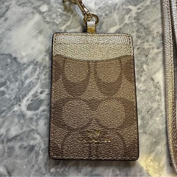 Coach Lanyard ID - Picture 2 of 5